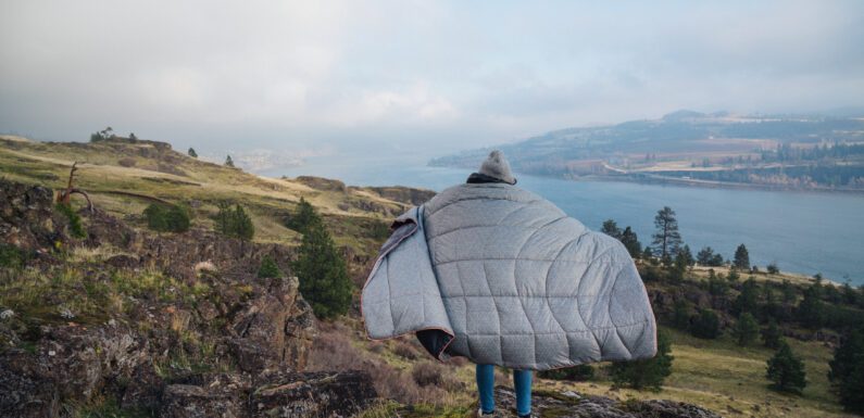 RUMPL X DAKINE NANOLOFT® PUFFY BLANKET REVIEW