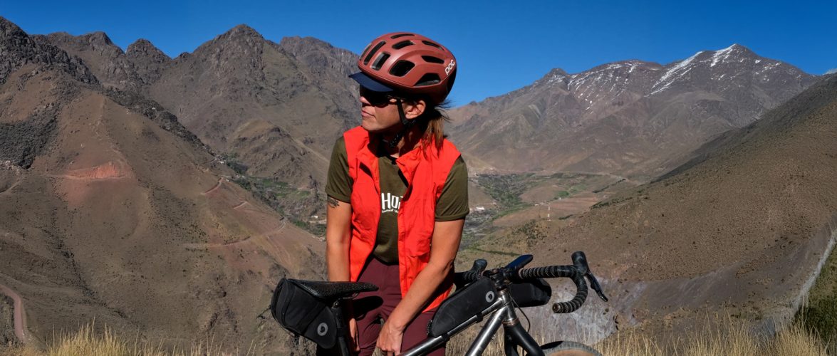 Hoja Adventure Vest Review: The Fjällräven Layer Every Cyclist Needs for Spring and Fall