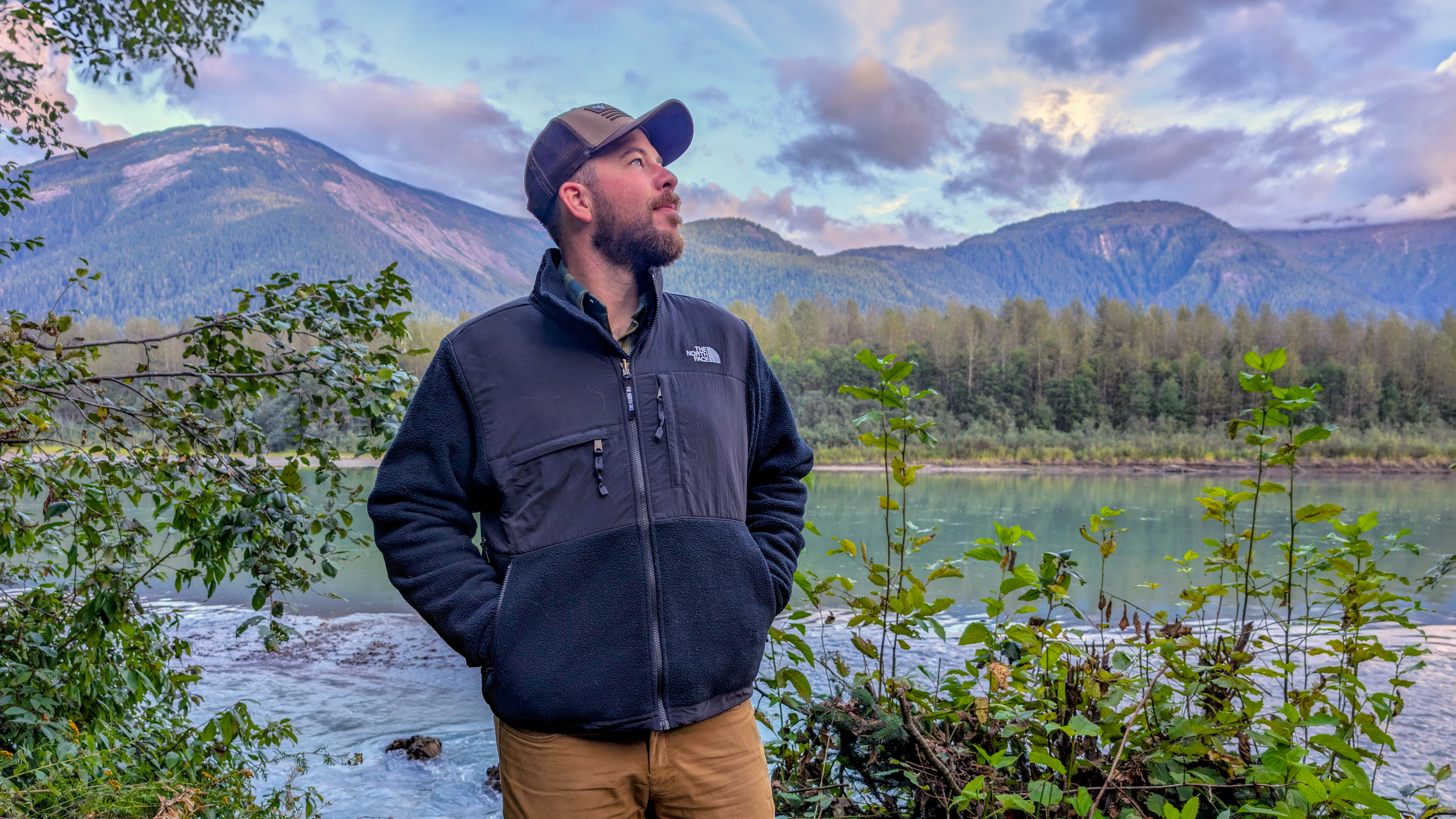 The North Face Men’s Retro Denali Jacket Review: Timeless Style Meets Technical Warmth