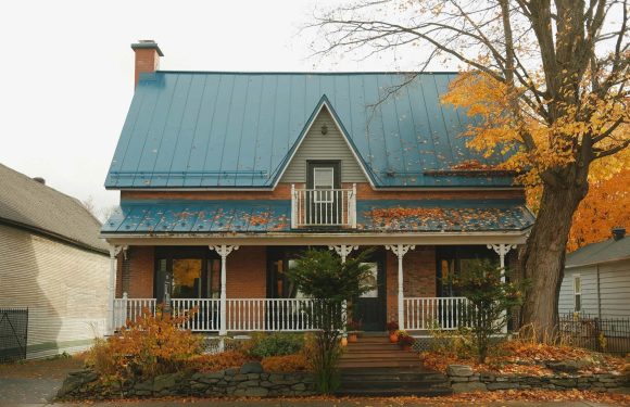 Discover the Hidden Charm of Un Momento Cafe in Bromont for Food, Drinks, and More