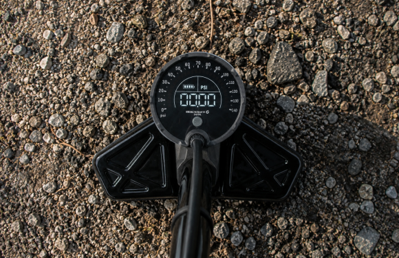 Blackburn Airtower Pro Digital Review: Making Tire Pressure Simple